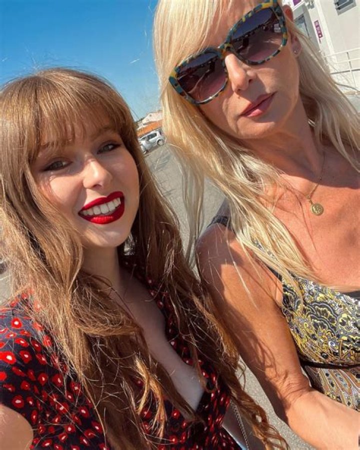 Age Cecile Chaduteau