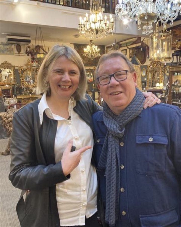 Antique Auctioneer Catherine Southon wiki-bio, husband, net worth. 2022