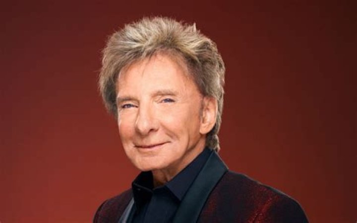 How tall is Barry Manilow