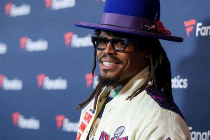 How tall is Cam Newton