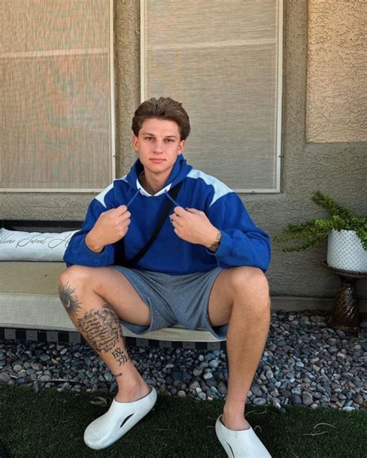 Conner Bobay – Celebsgraphy