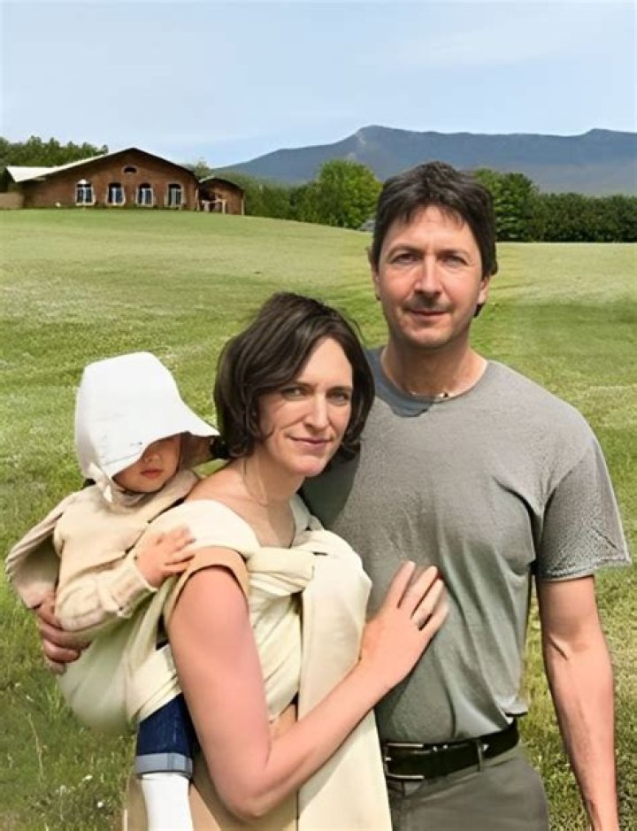 Glenn Villeneuve Recent Tragedies: His Mom Passed away and his Partner Left him.