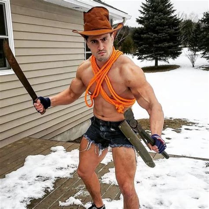 Houston Jones Age | Wiki, Net worth, Bio, Height, Girlfriend