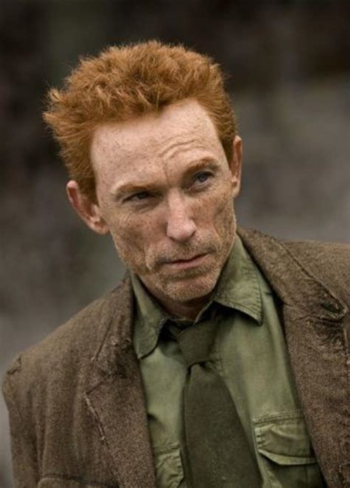 How tall is Jackie Earle Haley