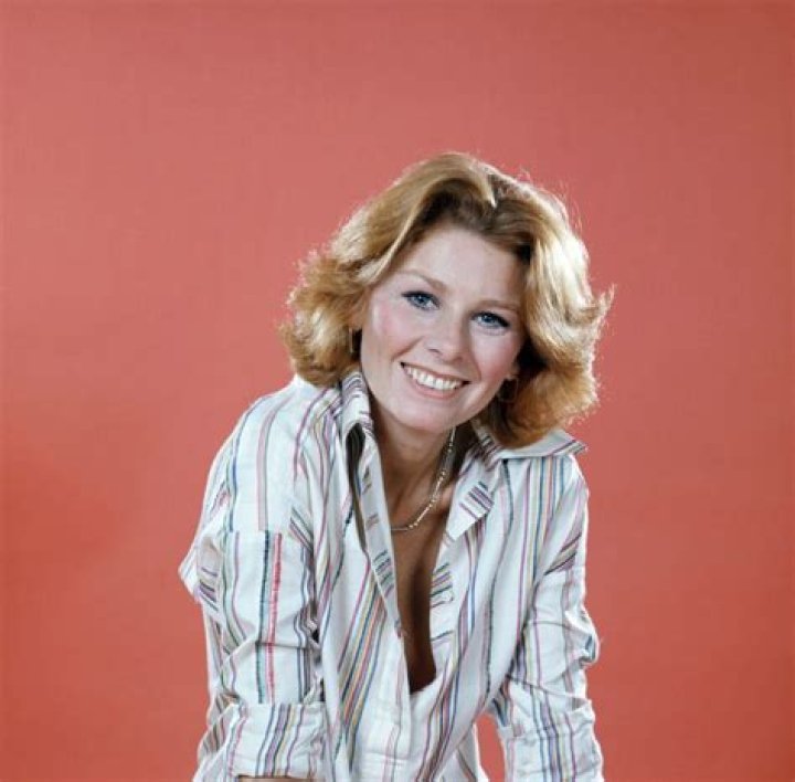 Jennifer Leak – Celebsgraphy