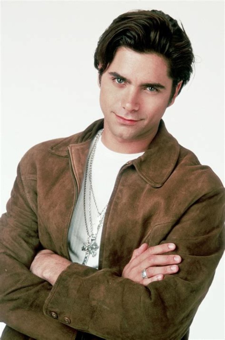 Exploring the Early Years of John Stamos: From Young Heartthrob to TV Icon