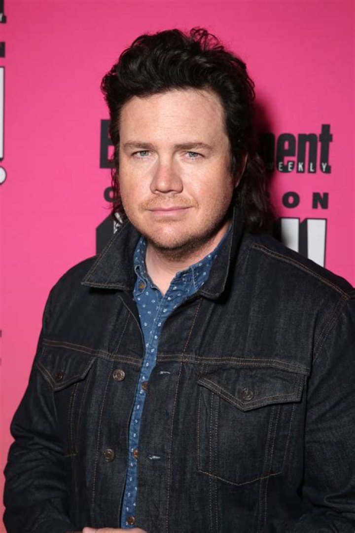 How tall is Josh McDermitt