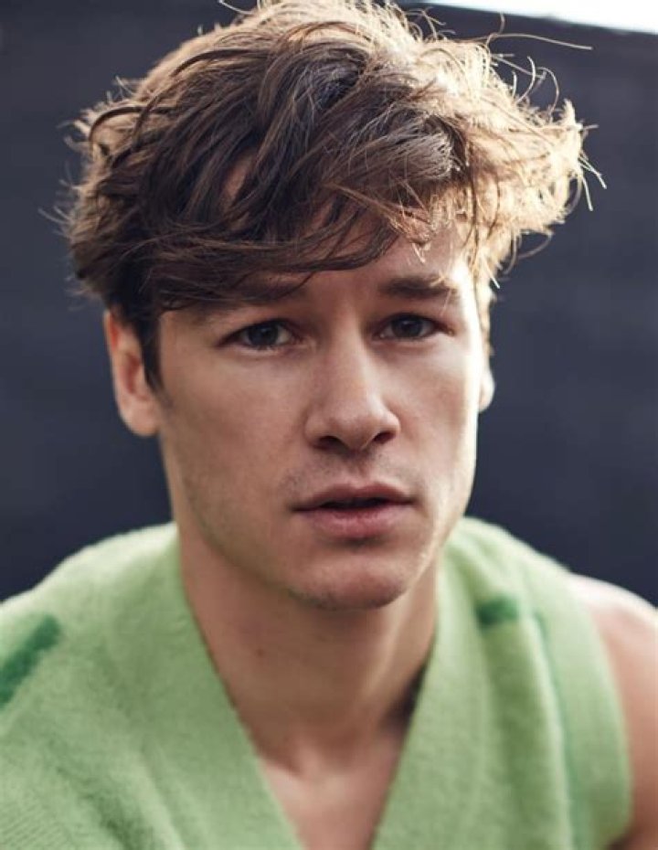 How tall is Kyle Allen