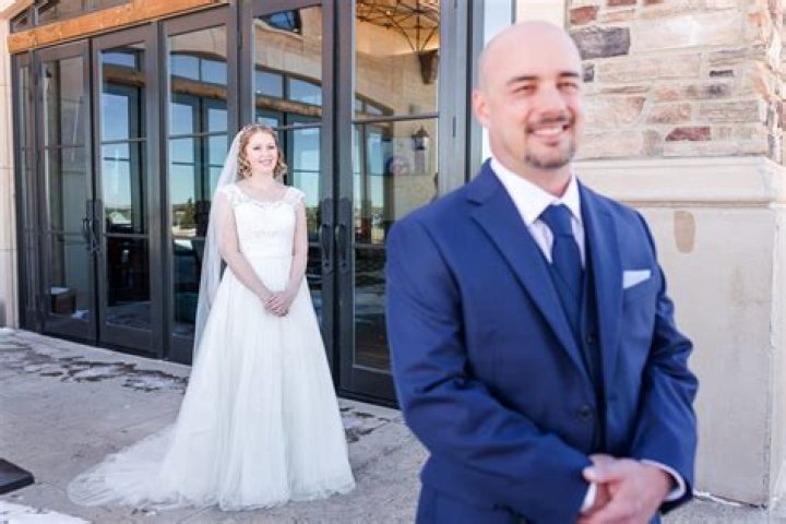 Laura Ling Net Worth, Salary, Husband Iain Clayton, Age, Wiki-Bio 2022