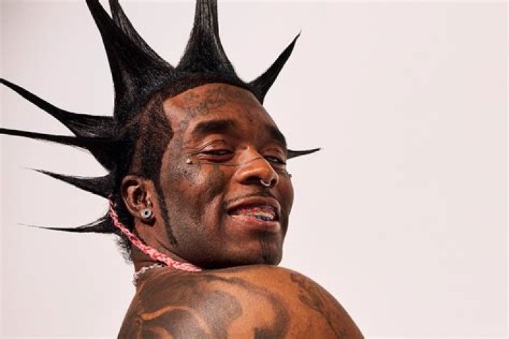 How tall is Lil Uzi Vert