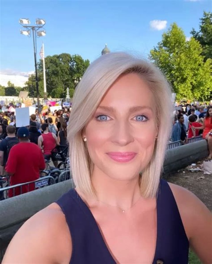 Lyndsay Keith Age, Married and Biography 