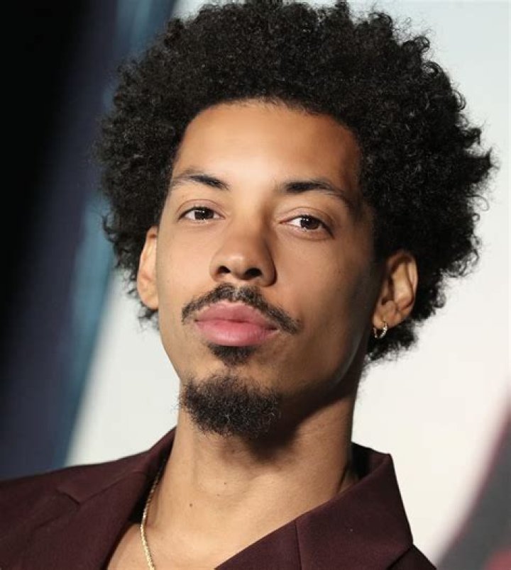 Melvin Gregg – Celebsgraphy