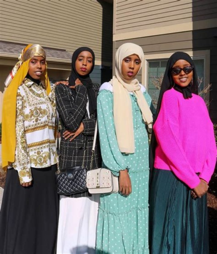 Munera Ahmed (iconiccpinkk) Age | Wiki, Net worth, Bio, Height, Boyfriend |