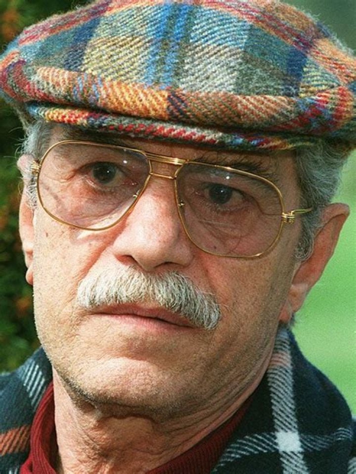 How tall was Nino Manfredi