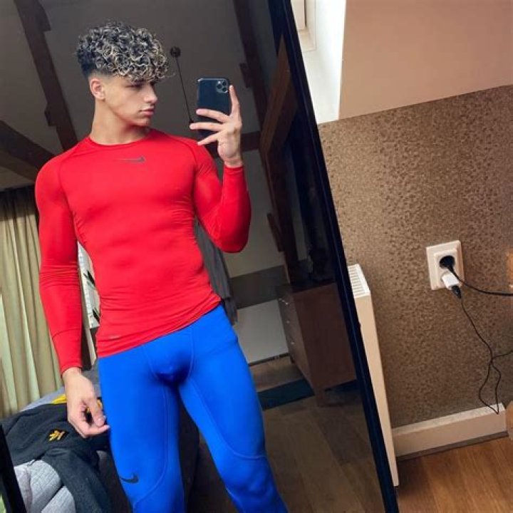 Sepanta Arya Bio & Wiki: Net Worth, Age, Height & Weight