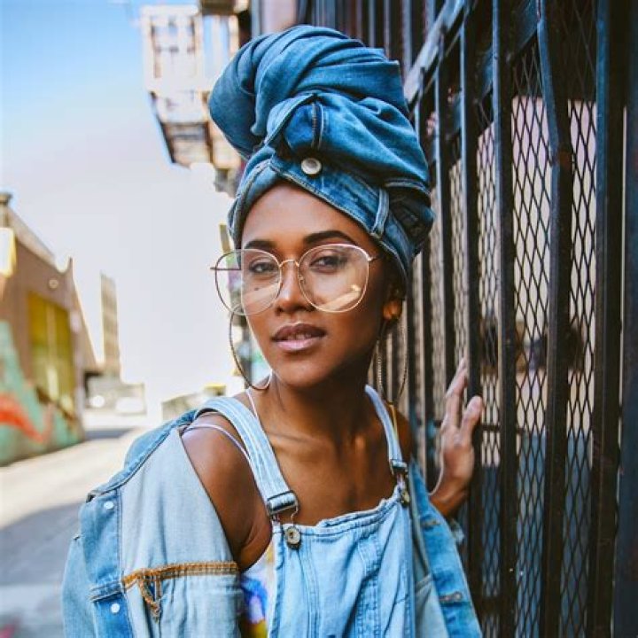 Shameless Maya Age - Bio, Wiki, Height, Net Worth, Relationship (2023)