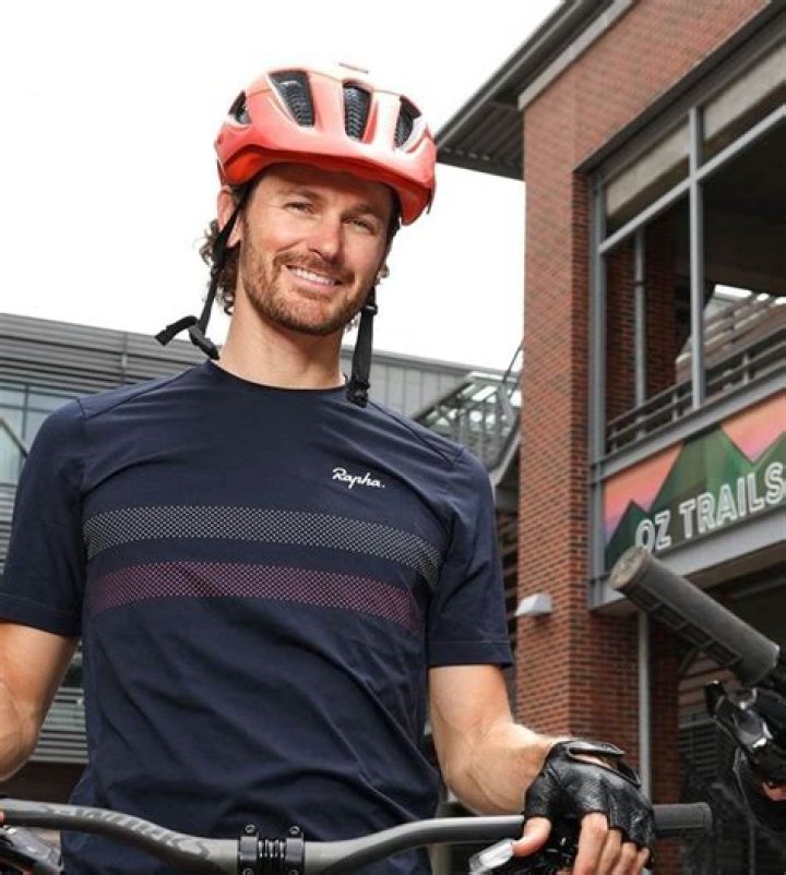 Steuart Walton Height: Exploring the Stature and Impact of a Philanthropic Leader