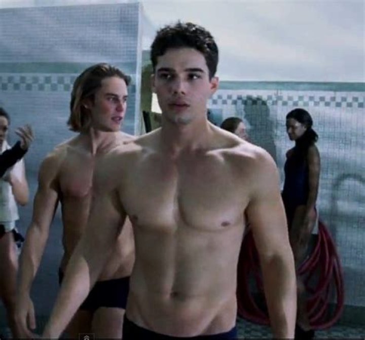 Steven Strait – Celebsgraphy