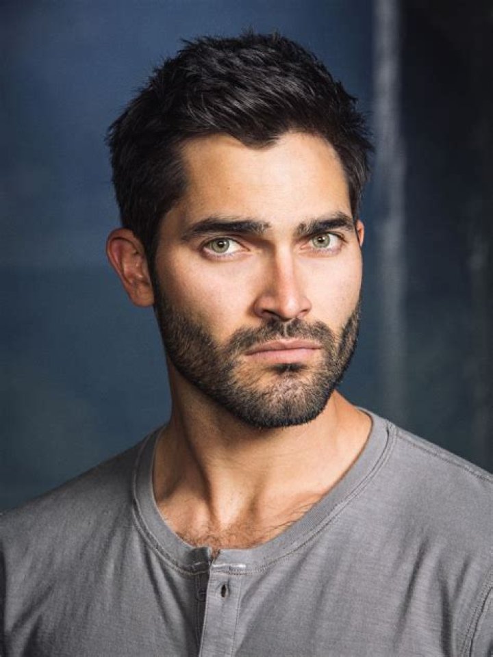 How tall is Tyler Hoechlin