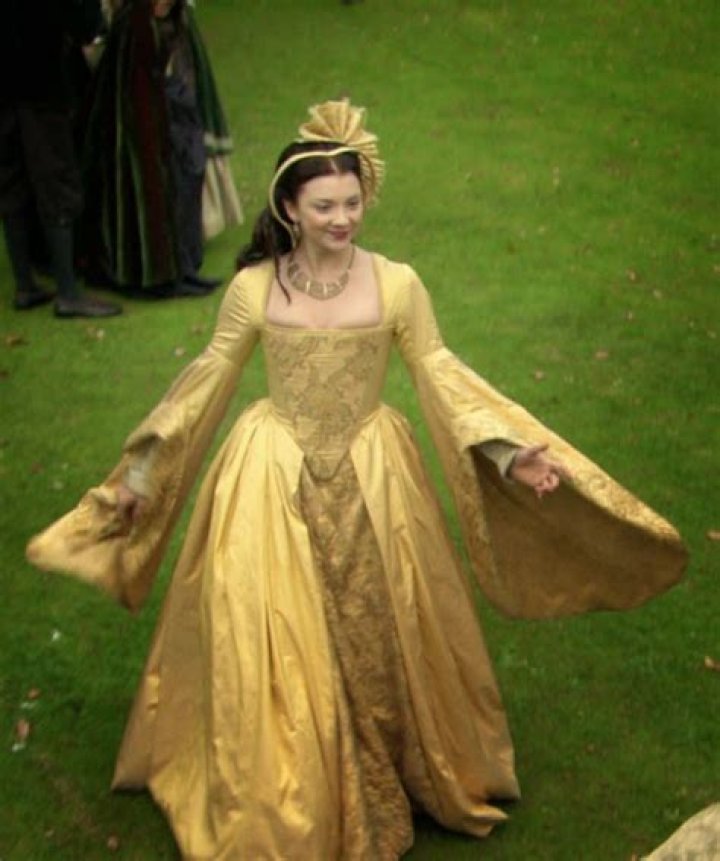 Why Did Anne Boleyn Wear Yellow When Catherine of Aragon Died? Unraveling a Tudor Mystery
