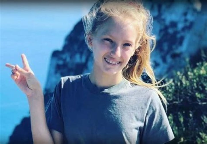 Why Did Karina from SIS vs BRO Cut Her Hair? Uncovering the Story